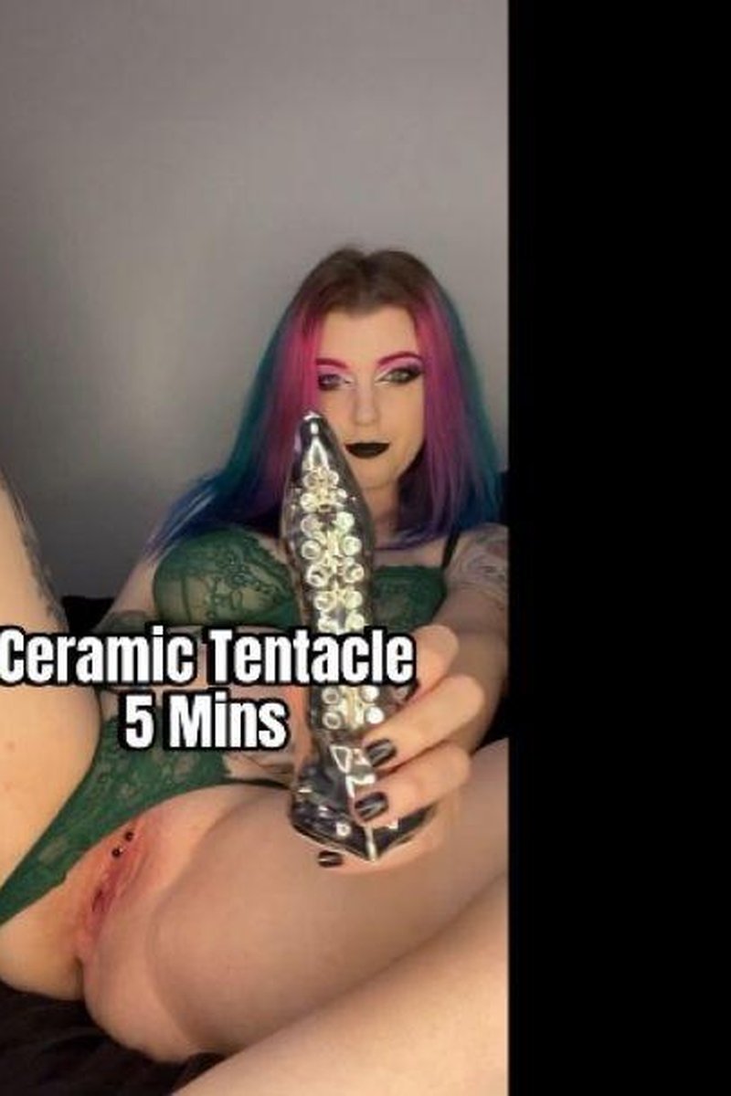Ceramic Tentacle - Screenshot 1 of 4 - Babes