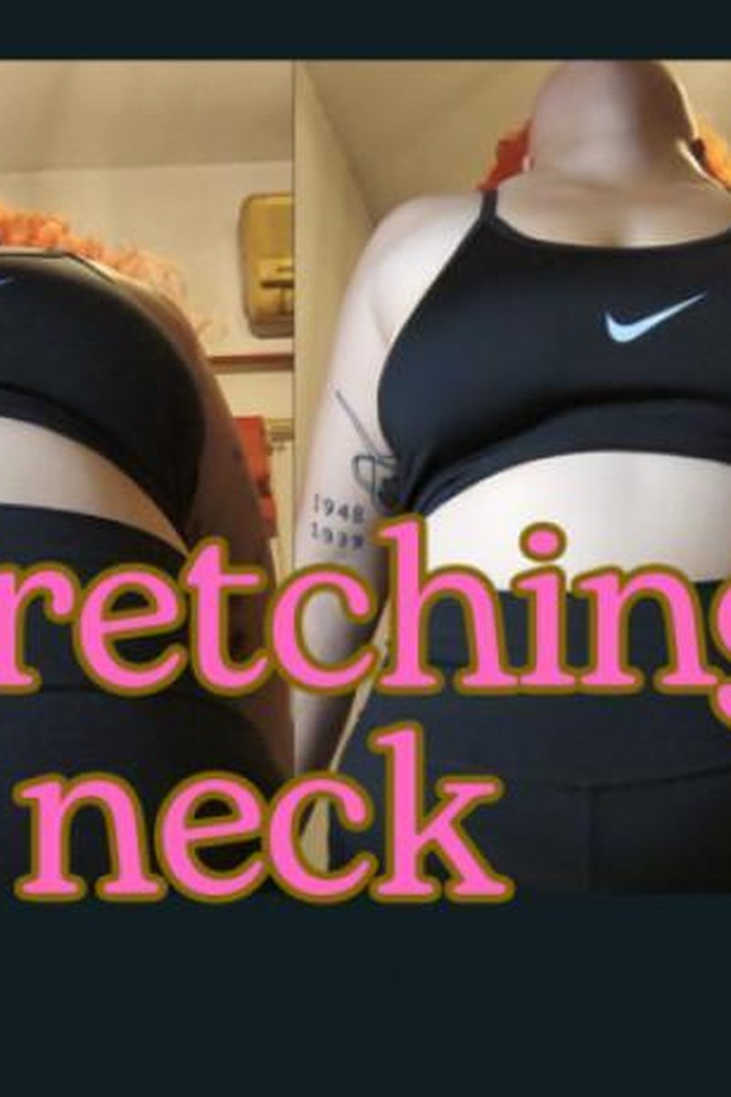 Stretching Neck - Screenshot 1 of 4 - Curvy