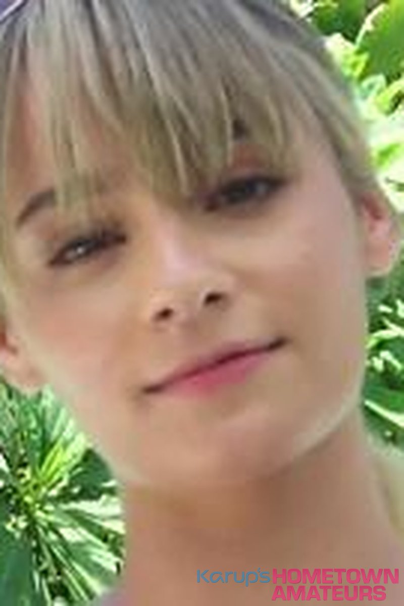 Pool Toy - Screenshot 1 of 4 - Anna Mae