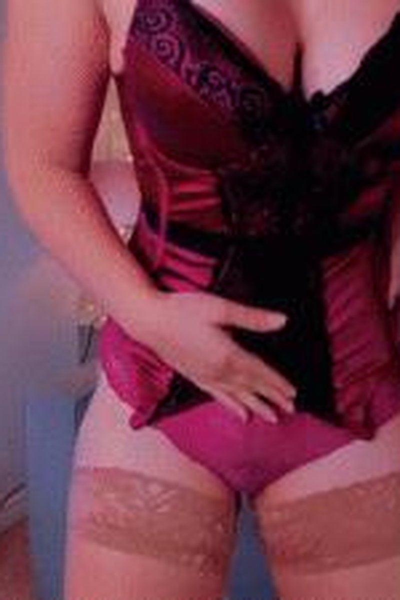 It's So Tiny! - Screenshot 1 of 4 - Ass Worship