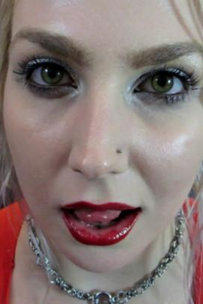Slow And Deep Face Fucking - Screenshot 1 of 4 - Blowjob
