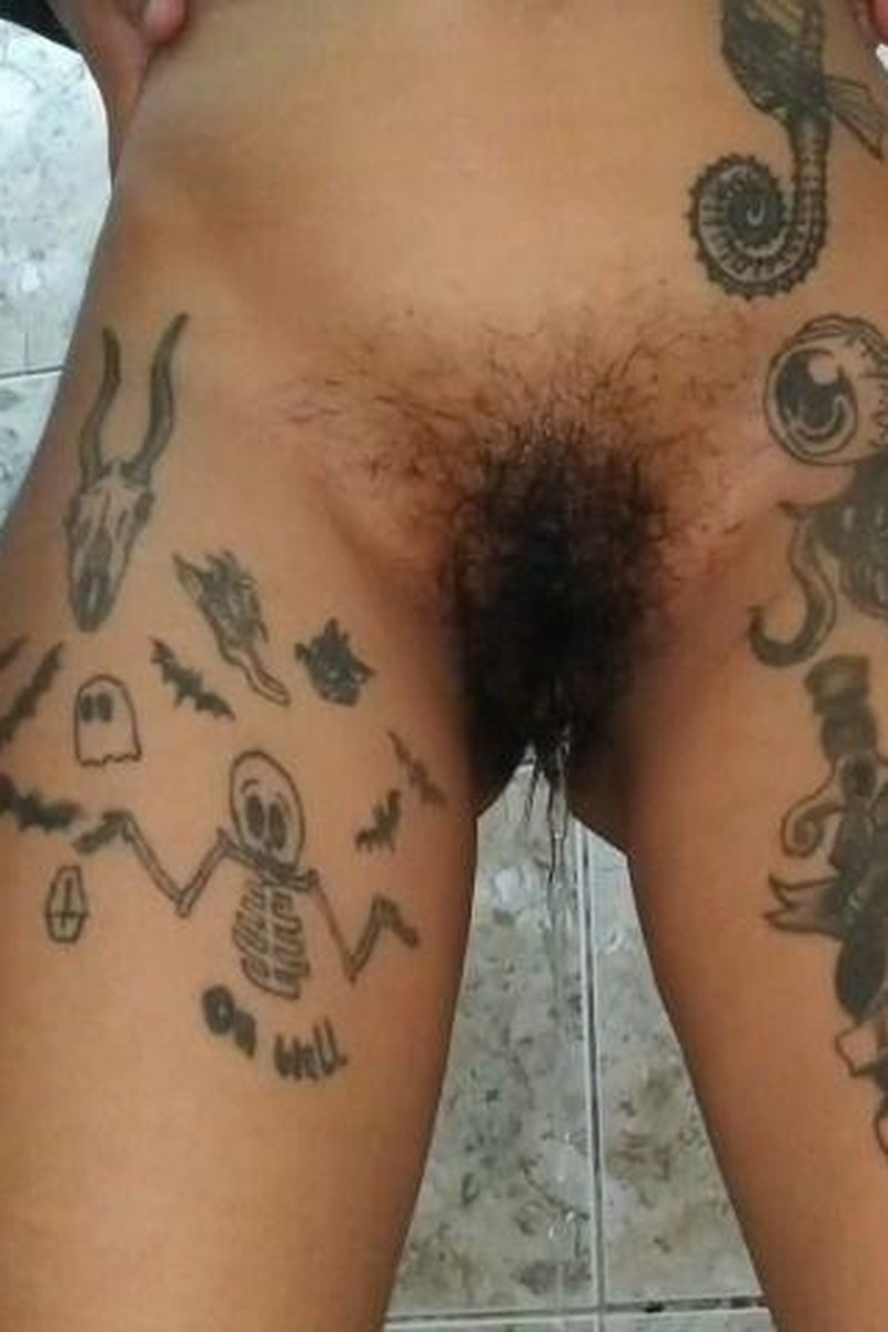 Pee Compilation - Screenshot 1 of 4 - Golden Shower