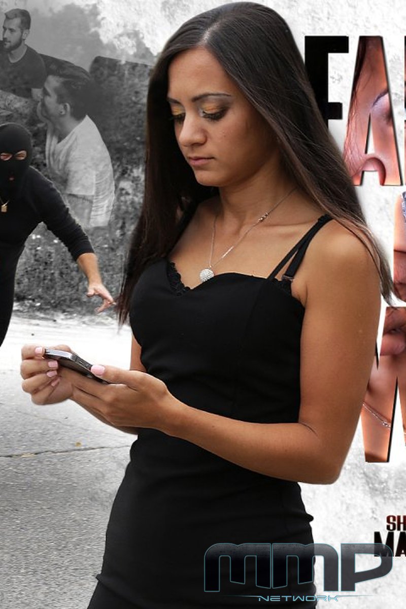 Fantasy Gone Wrong - Screenshot 1 of 4 - Blowjob