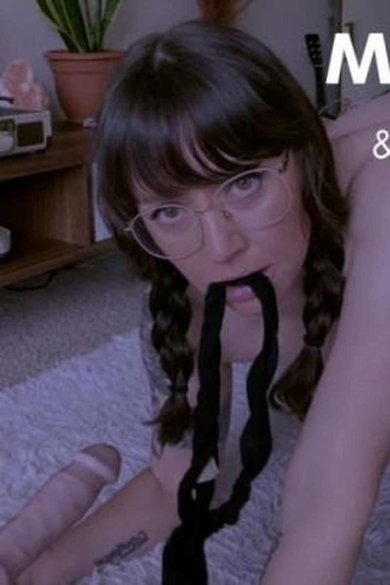 Master and Servant - Screenshot 1 of 4 - Blowjob