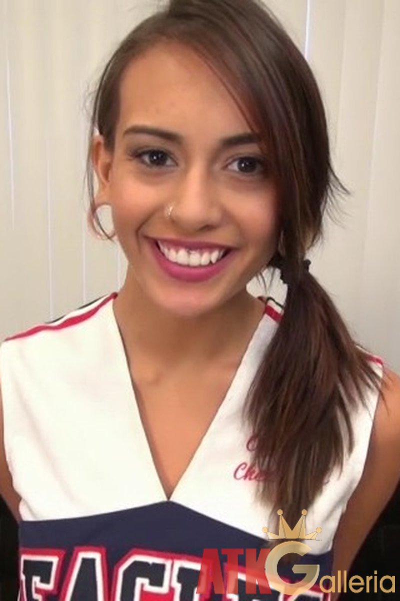 Janice Griffith - Toys - Screenshot 1 of 4 - Brown Hair