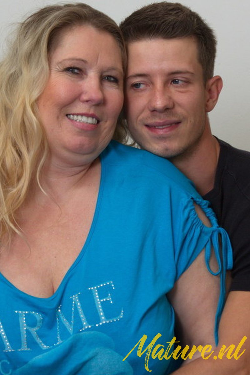 Curvy Big Breasted Cougar Having Fun with Her Toyboy - Screenshot 1 of 4 - BBW