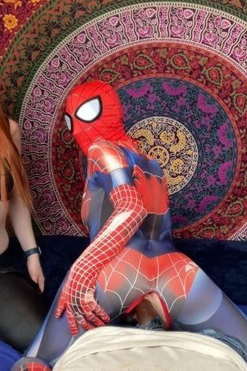 Cosplay - Spider Fight for Impregnation - Screenshot 1 of 4 - Cosplay