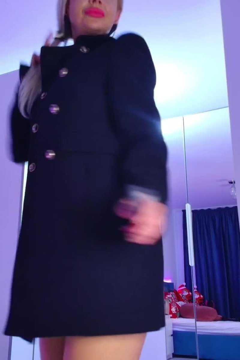 New - Screenshot 1 of 4 - Blonde Hair (Female)