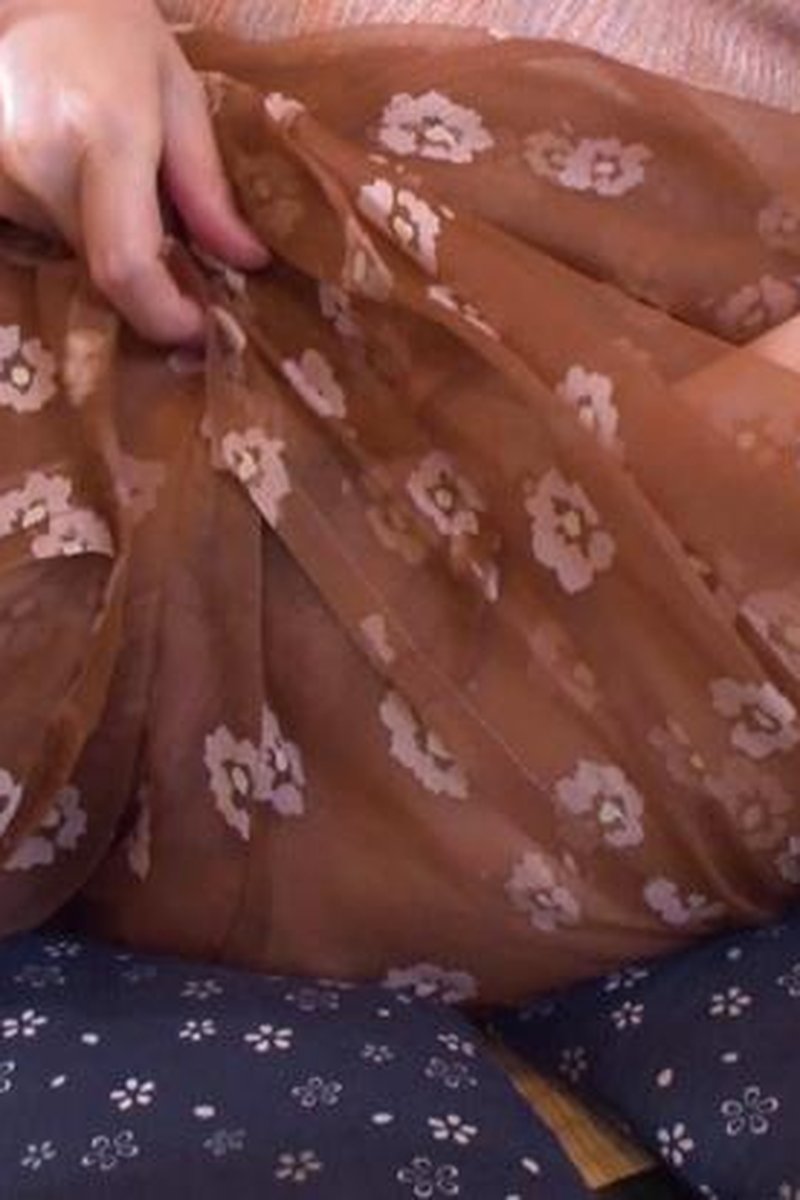 Hitomi Jerks Her Pussy Off - Screenshot 1 of 4 - Fingering