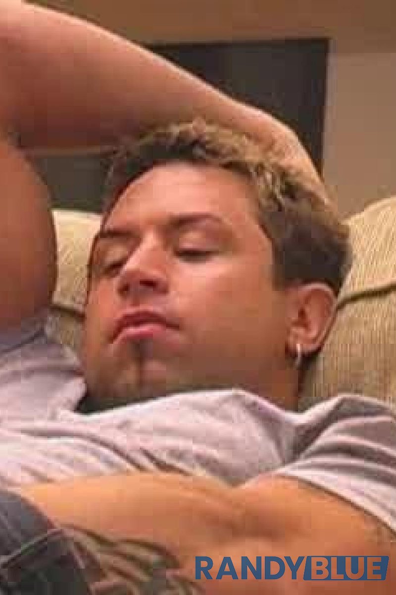 Roxy - Screenshot 1 of 4 - Blond Hair