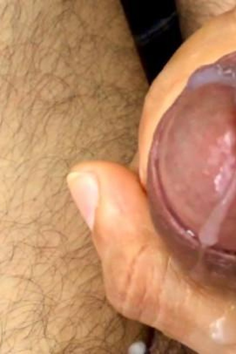 Big-Headed Glans Ejaculating - Screenshot 1 of 4 - Closeup