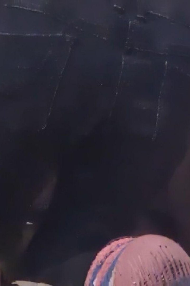 Butt Crack Cleaning - Screenshot 1 of 4 - Ass Fetish