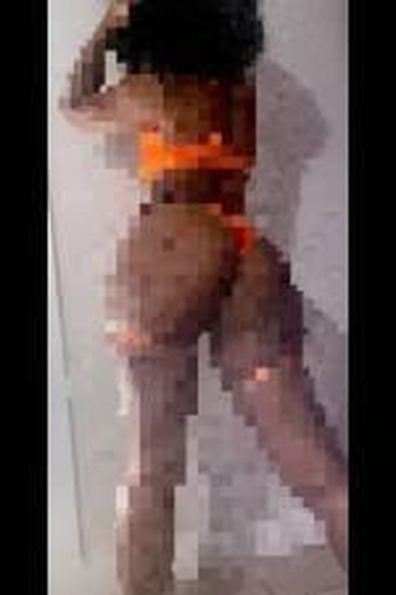 Orange Set - Screenshot 1 of 4 - Big Ass