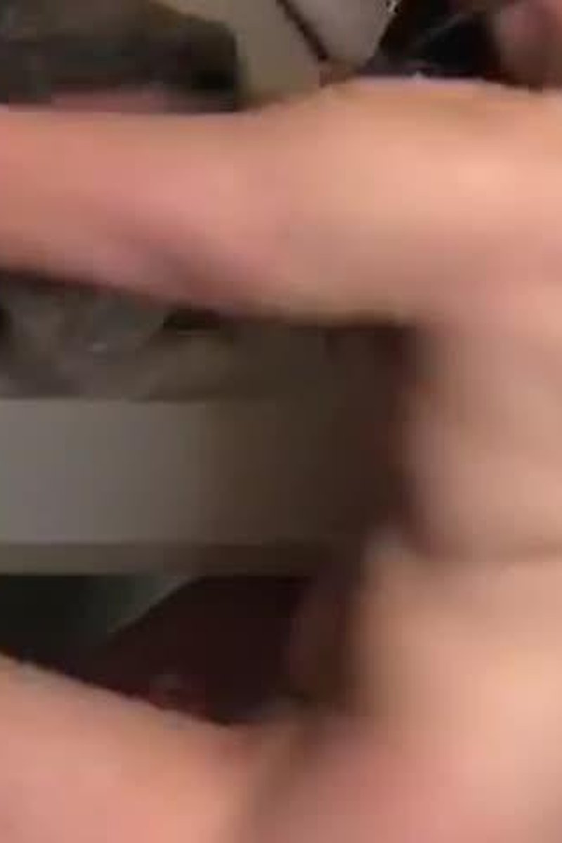 Master Training To Pee - Screenshot 1 of 4 - Fetish