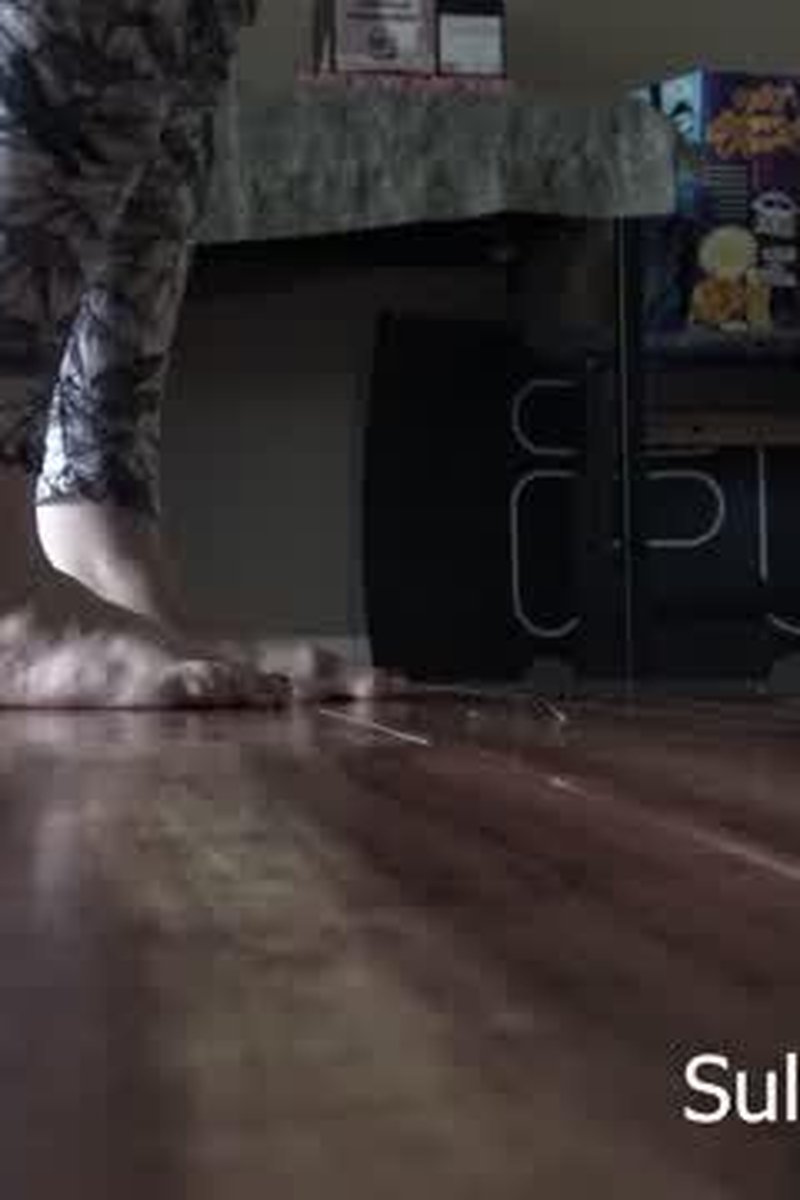 Giantess Stomping - Screenshot 1 of 4 - Fetish