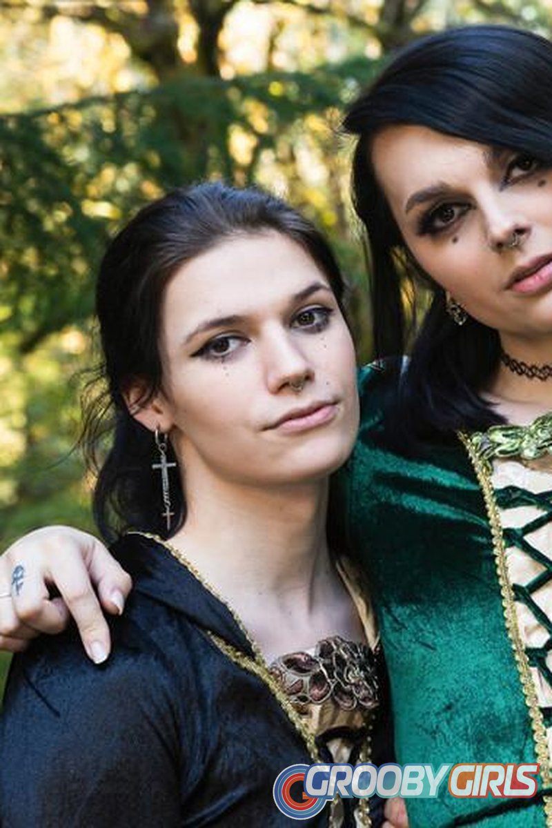 A Grooby Halloween: the Coven's Captive - Screenshot 1 of 4 - Transgender