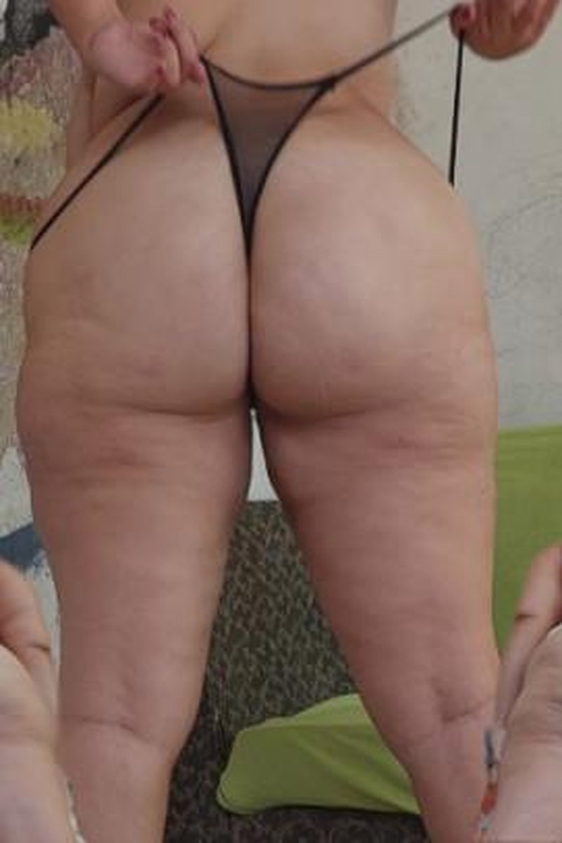 BBW Ass Workout Routine - Screenshot 1 of 4 - Ass Worship