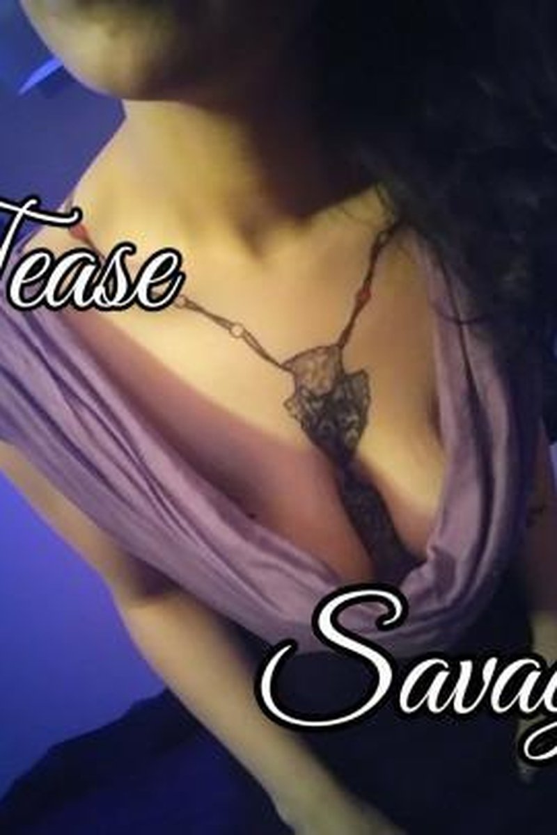 Titty Tease - Screenshot 1 of 4 - Breast Play