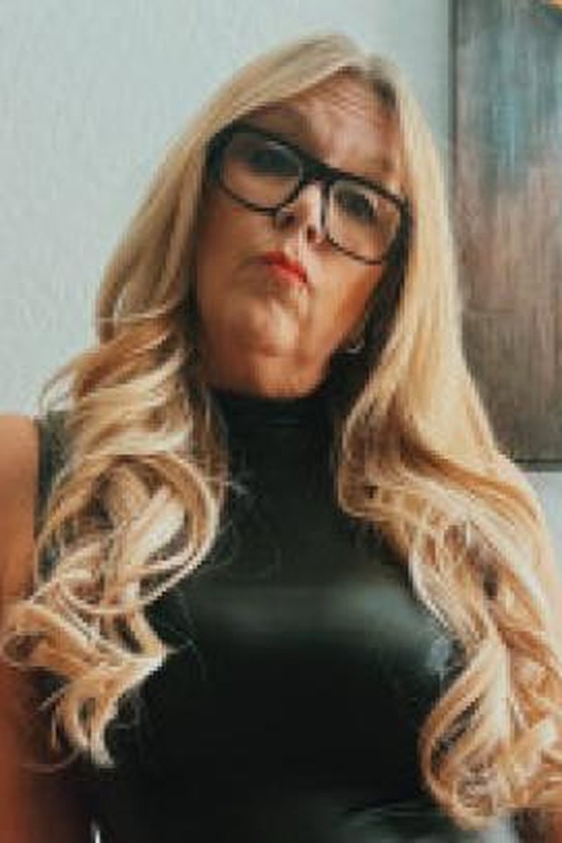 Boot Worship - Screenshot 1 of 4 - Boots