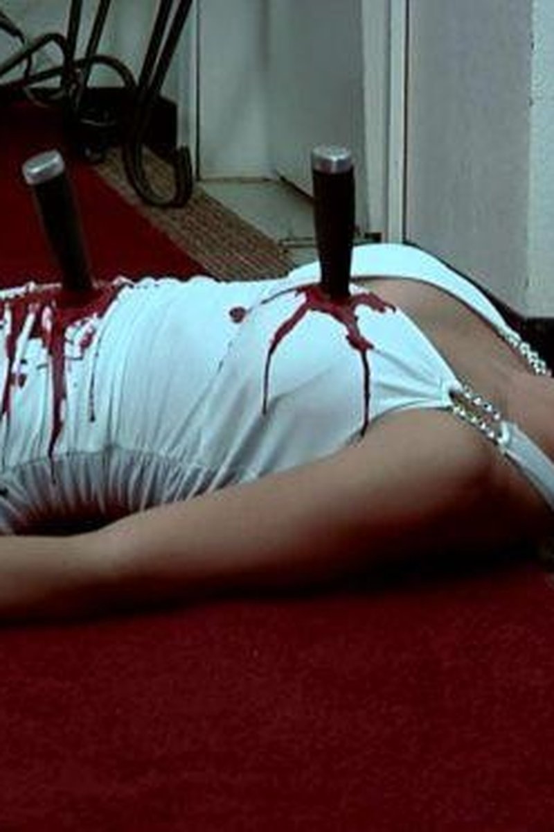 Stabbing Leilani - Screenshot 1 of 4 - Stabbing