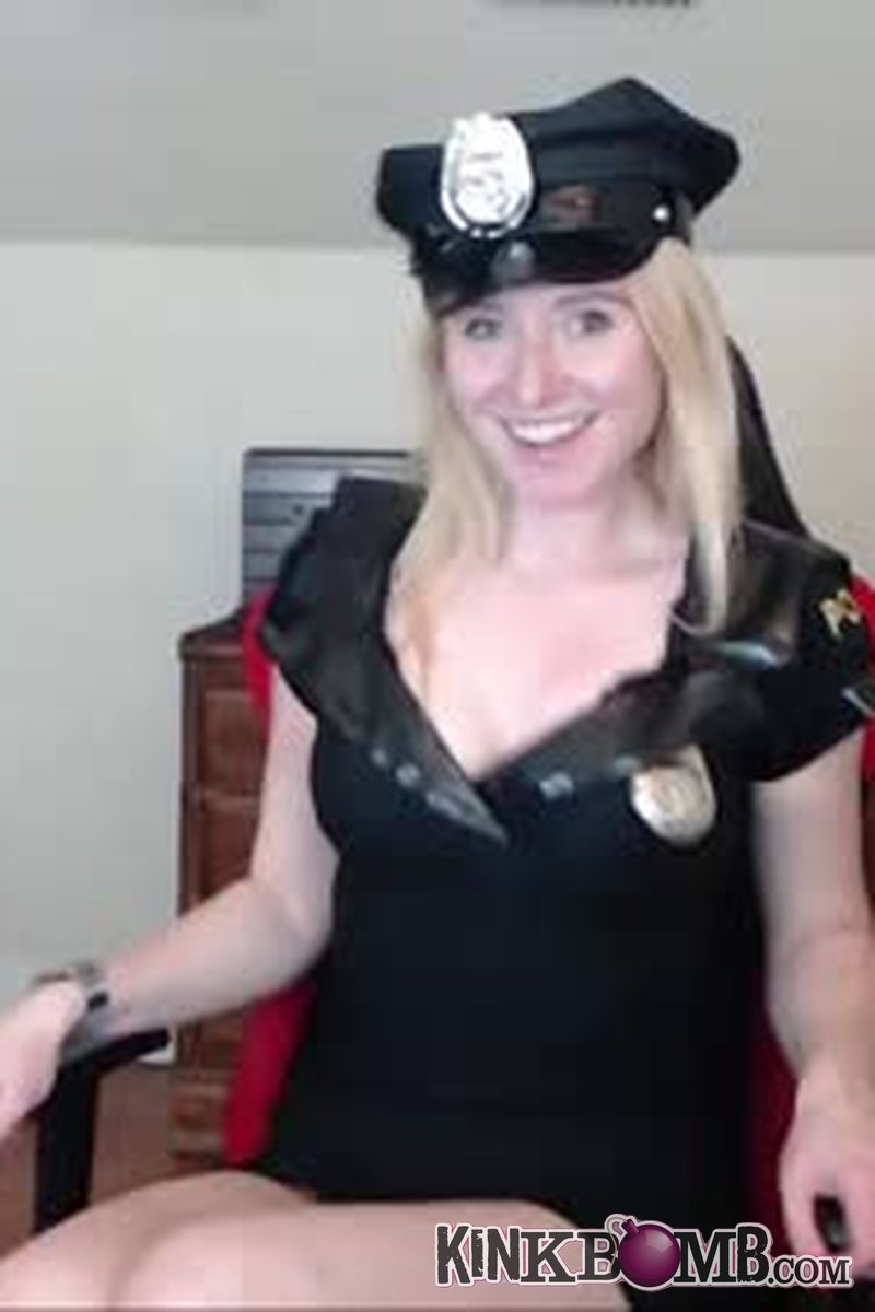 Thealexalondon: Cop Porn Mistake HD - Screenshot 1 of 4 - Blond Hair