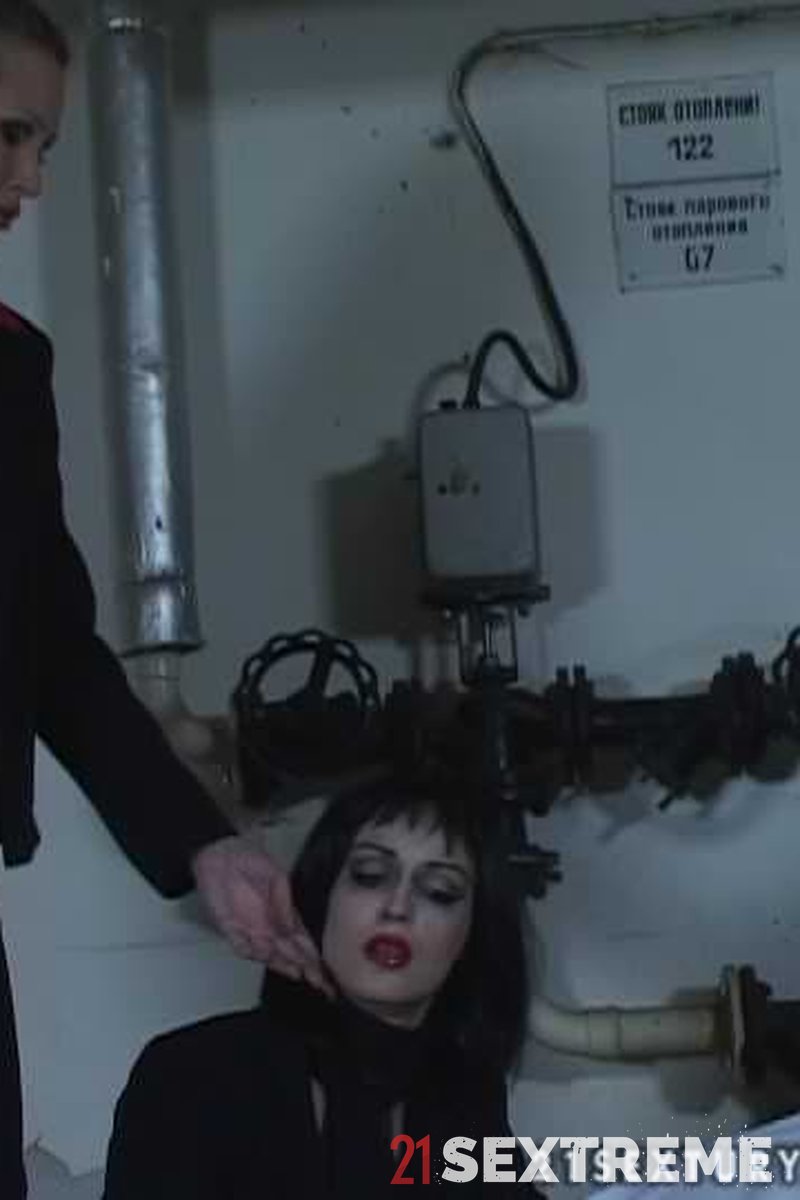 Black Widow - Screenshot 1 of 4 - Anal