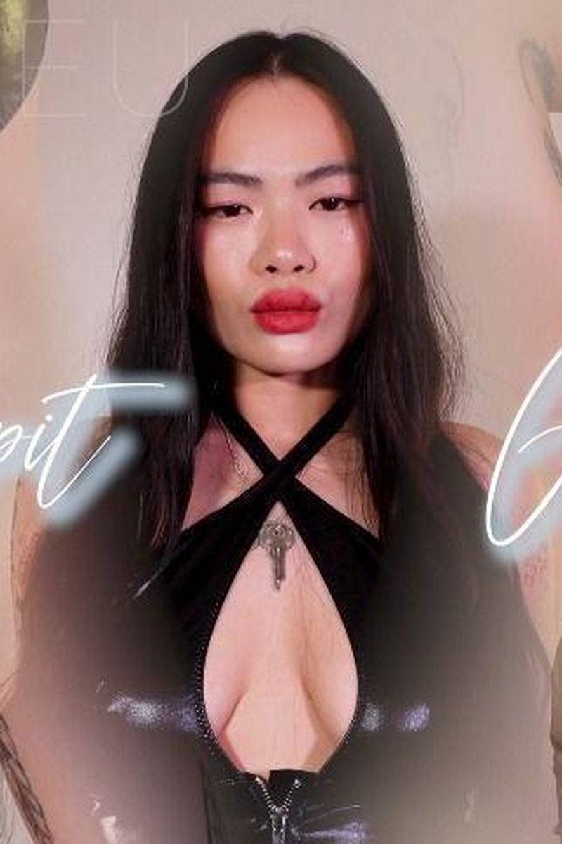 Armpit Goddess - Screenshot 1 of 4 - Armpit Fetish
