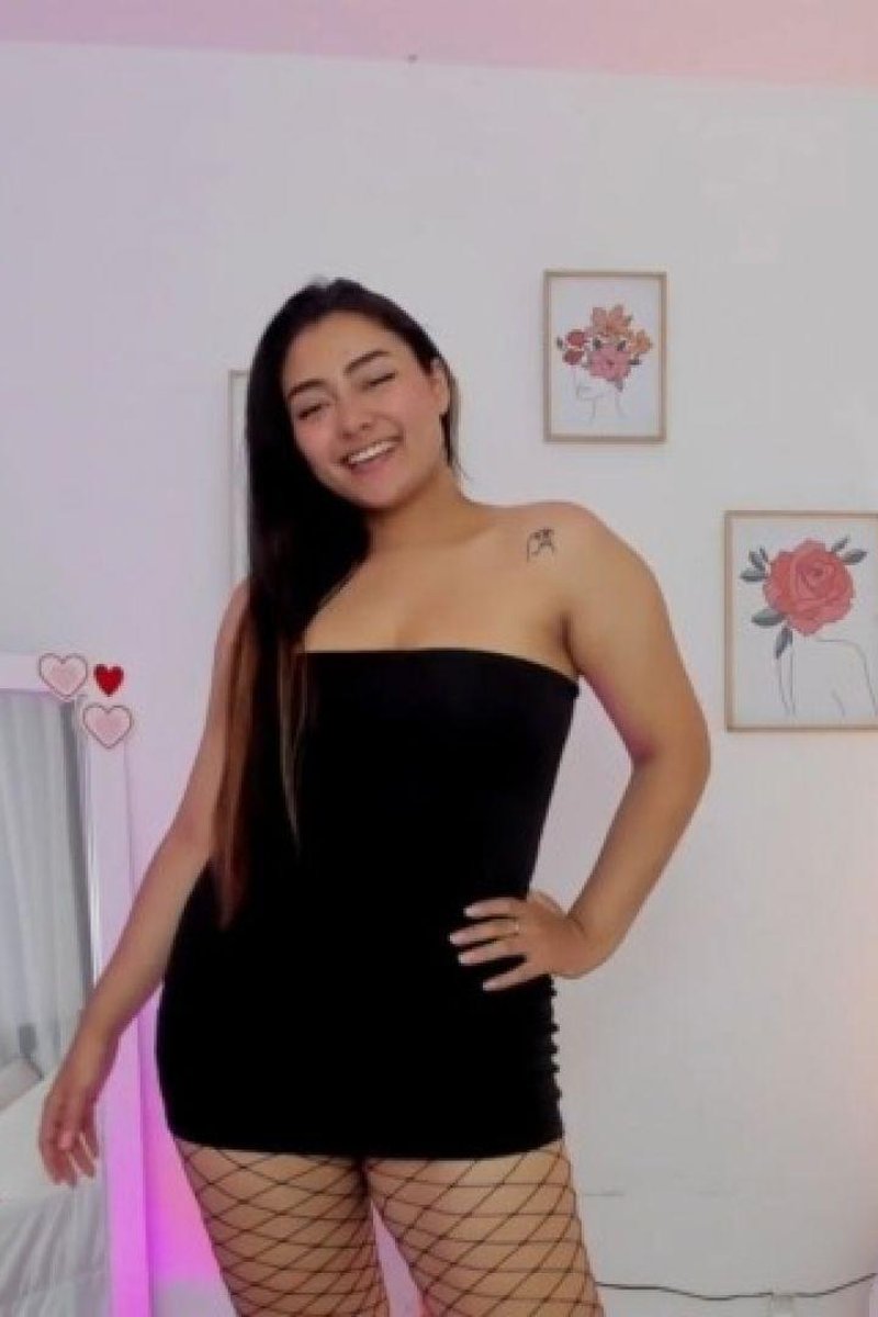 Hot Striptease - Screenshot 1 of 4 - Big Ass