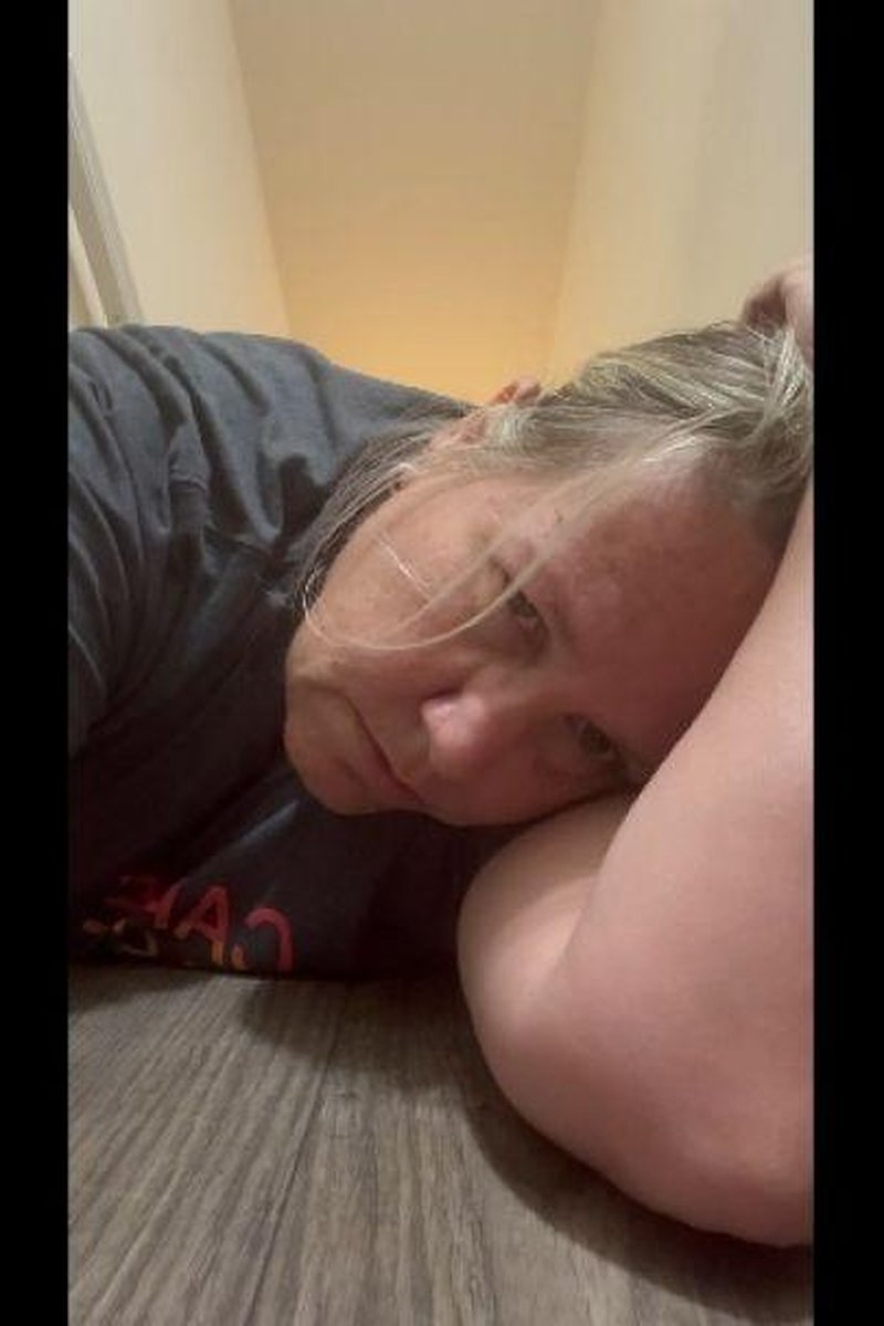 Teasing - Screenshot 1 of 4 - BBW