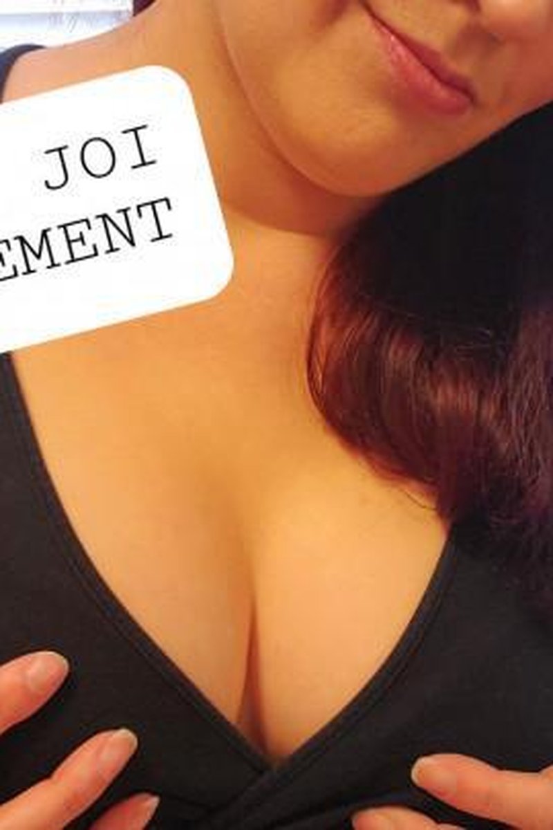 Bouncing Tits JOI Encouragement - Screenshot 1 of 4 - Big Tits