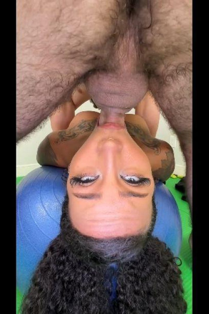 1st Ever Bg Video - Screenshot 1 of 4 - Blowjob