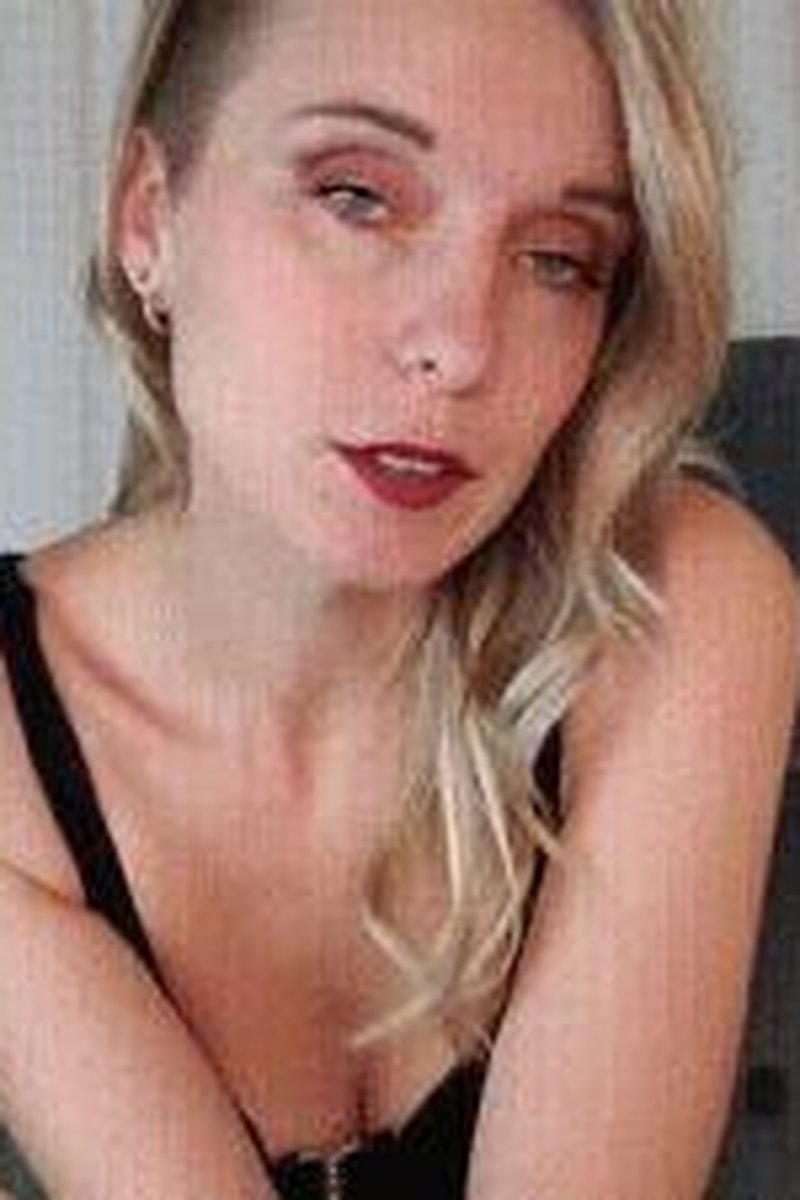 Cuckold Breeding - Screenshot 1 of 4 - Cuckolding