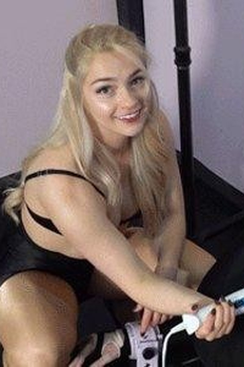 Truth or Dare - Screenshot 1 of 4 - Bondage