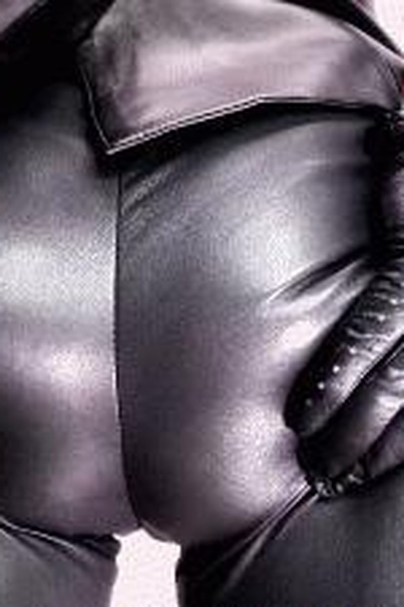 Leather Obsession - Screenshot 1 of 4 - Babes
