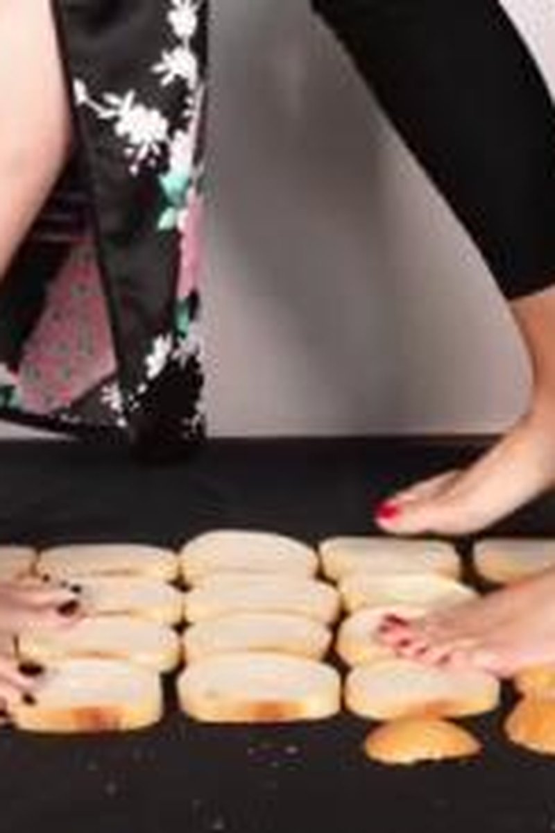 Sliced Bread Crushin - Screenshot 1 of 4 - Barefoot