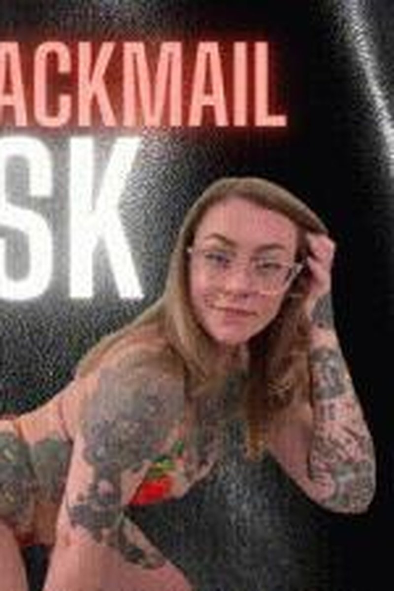 Easy Blackmail Task - Screenshot 1 of 4 - Bitch