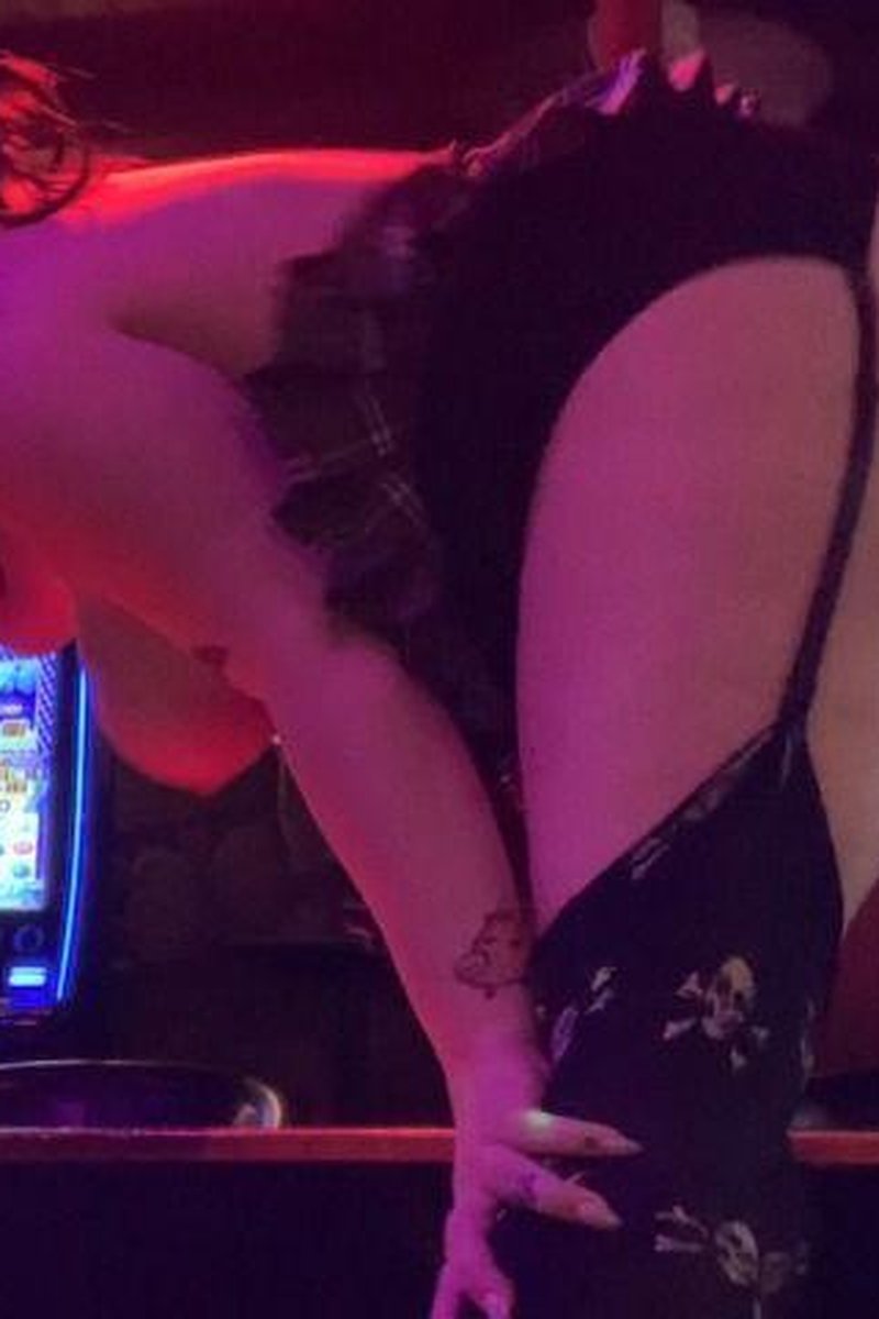 BBW Stripper - Screenshot 1 of 4 - BBW