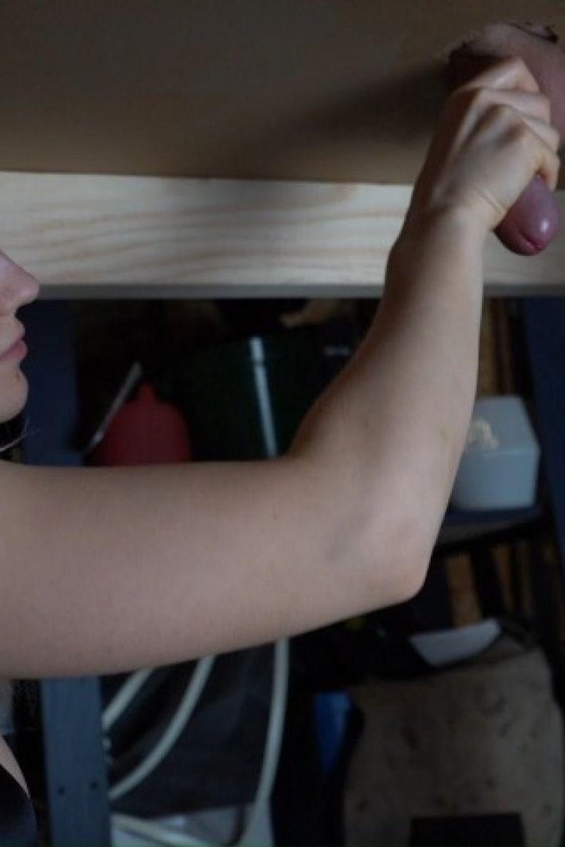 Milking Table - Screenshot 1 of 4 - Cumshot