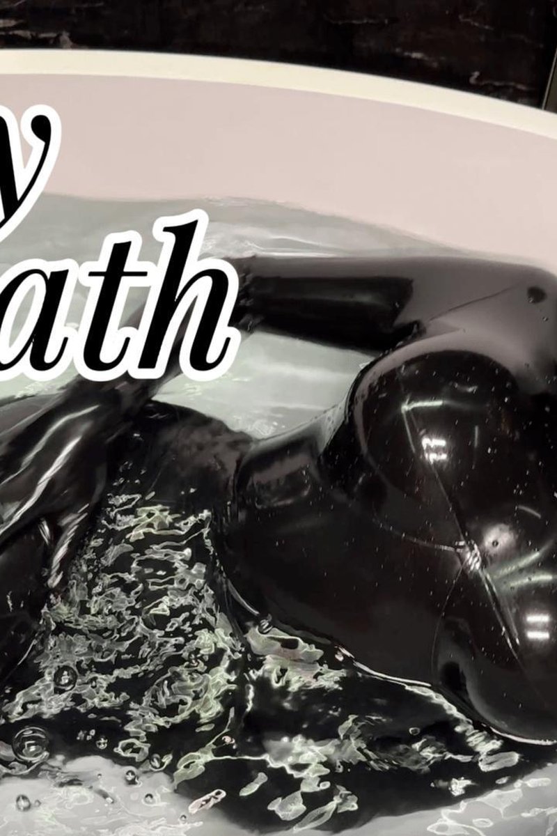 Kinky Bath - Screenshot 1 of 4 - Bathroom