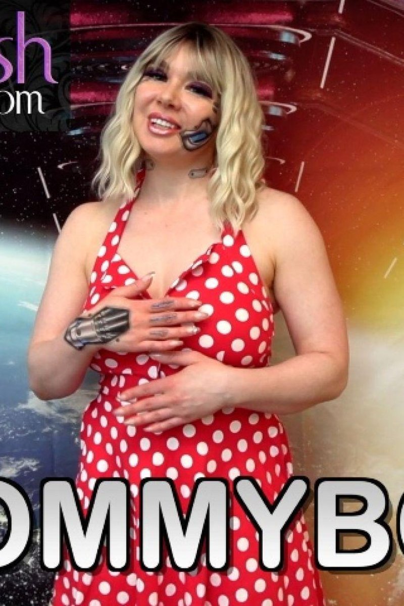 Step-Mommybot - Screenshot 1 of 4 - Blowjob