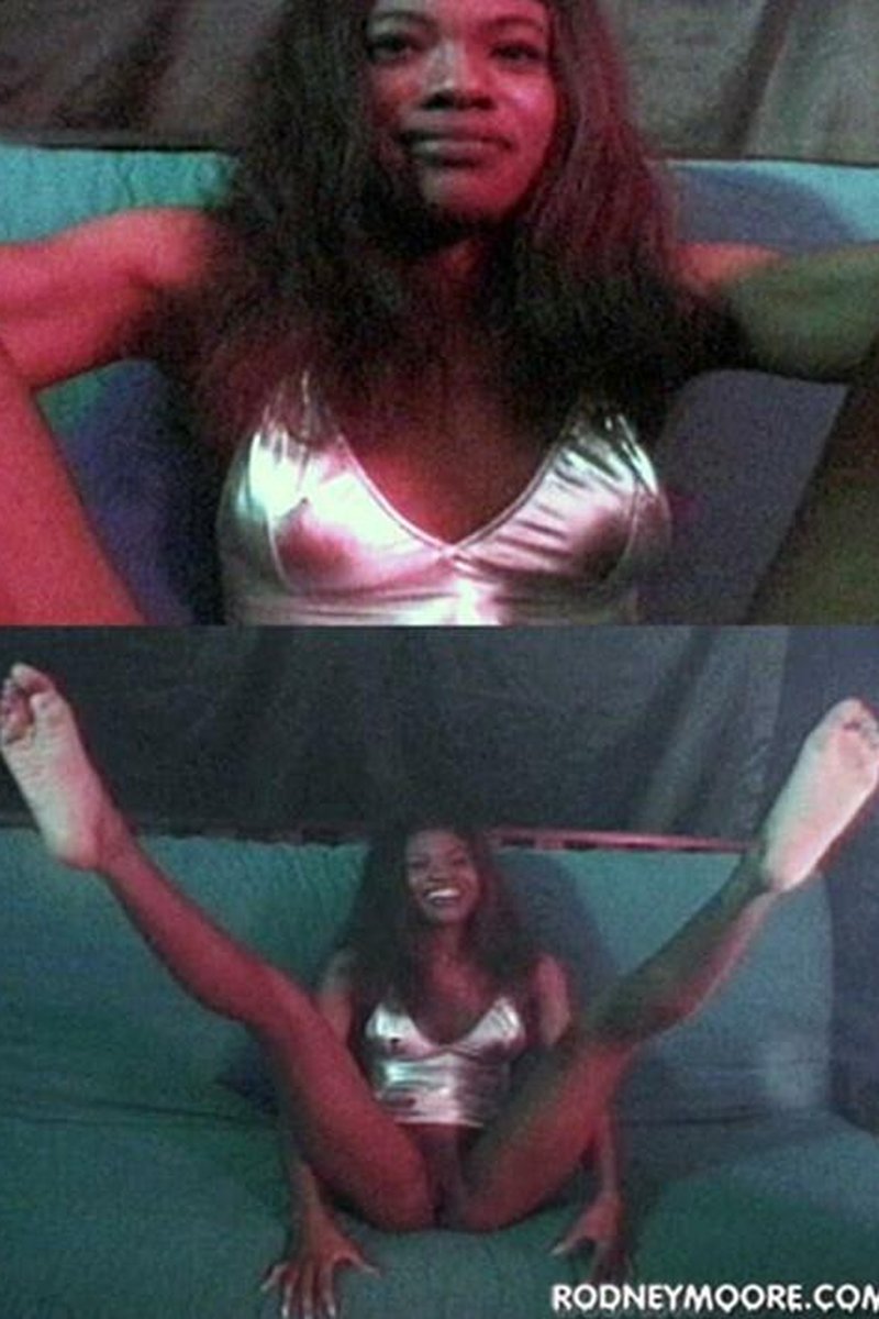 Mia - Screenshot 1 of 4 - Big Dick