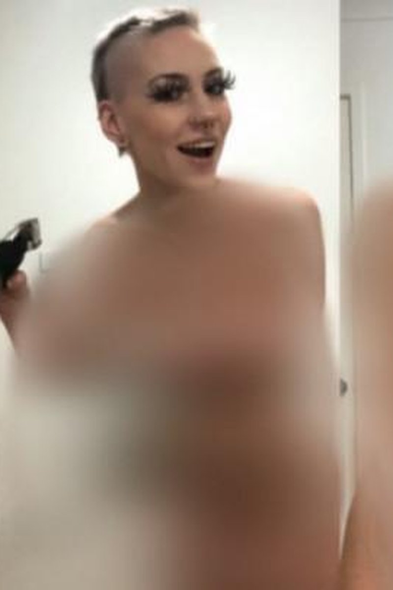 Head Shaving - Screenshot 1 of 4 - Hairless Pussy