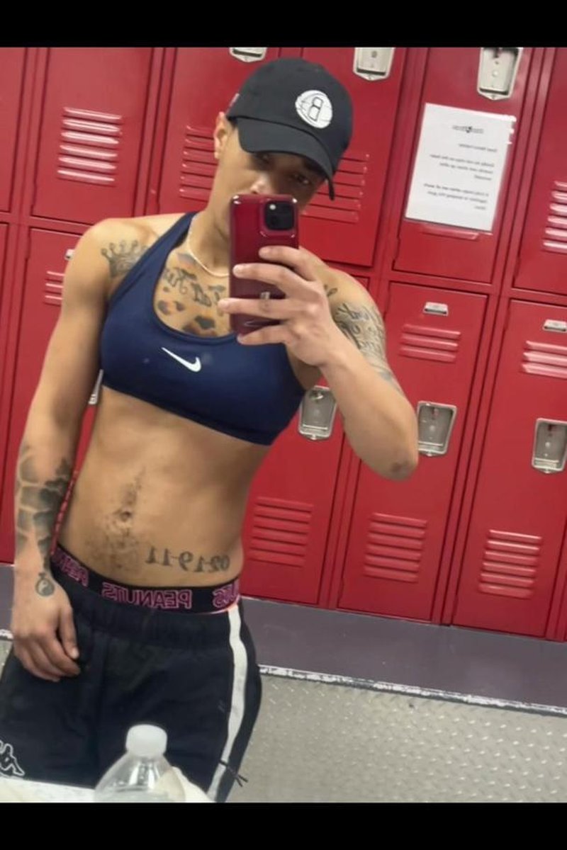 Gym Flex - Screenshot 1 of 4 - Boi Pussy