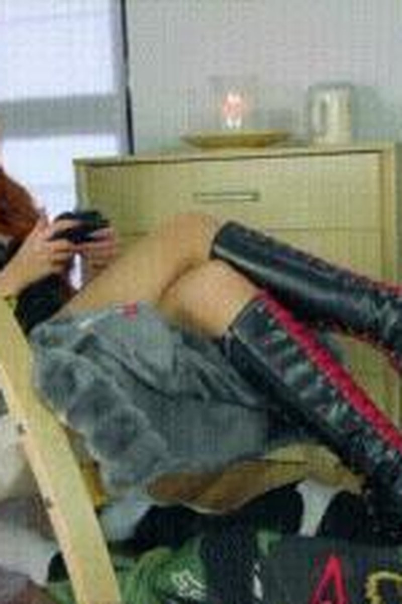 TP-iwantclipspolishmistress-2-clips-helena-and-elzbieta-2-goddesses-use-him-mix-polish-and-english-language-hd-2560x1440