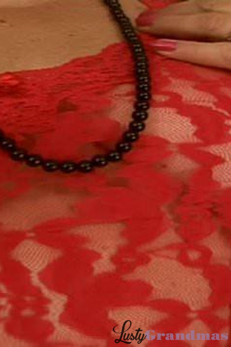 Posh - Screenshot 1 of 4 - Brown Hair