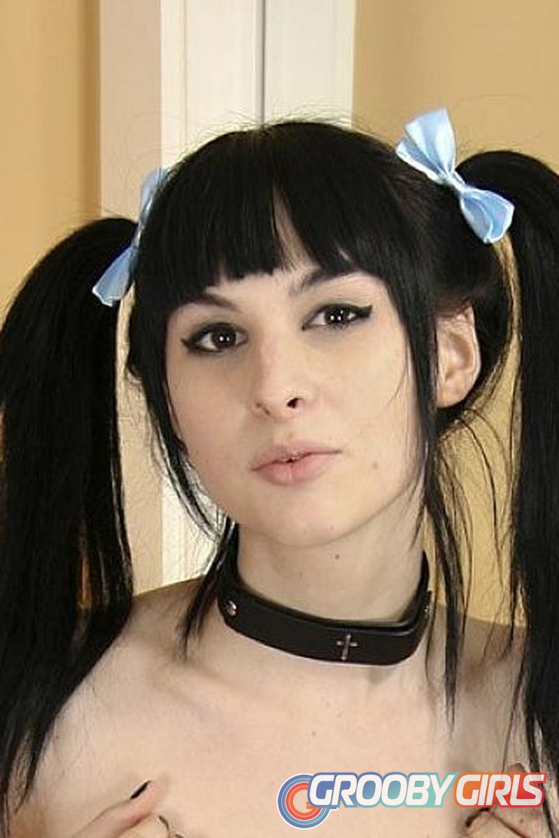 Bailey Jay Cosplays - Screenshot 1 of 4 - Transgender