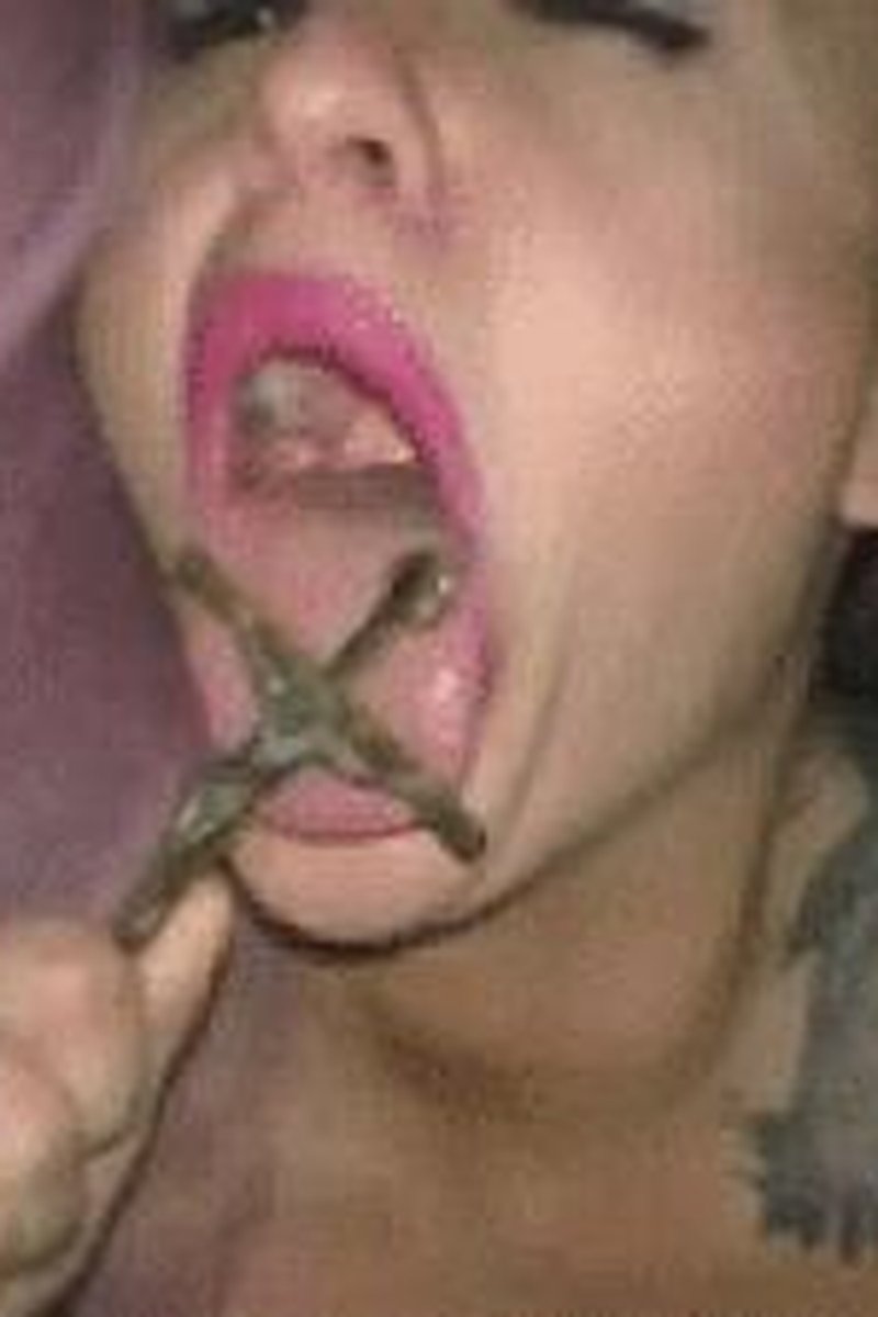 Satan&Jesus - Screenshot 1 of 4 - Bad Breath