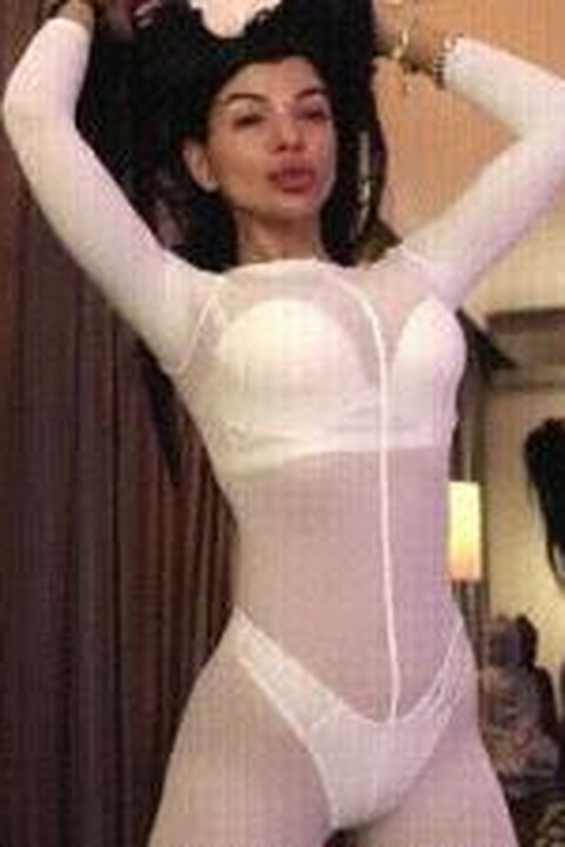 Smocking And Teasing You - Screenshot 1 of 4 - Big Tits