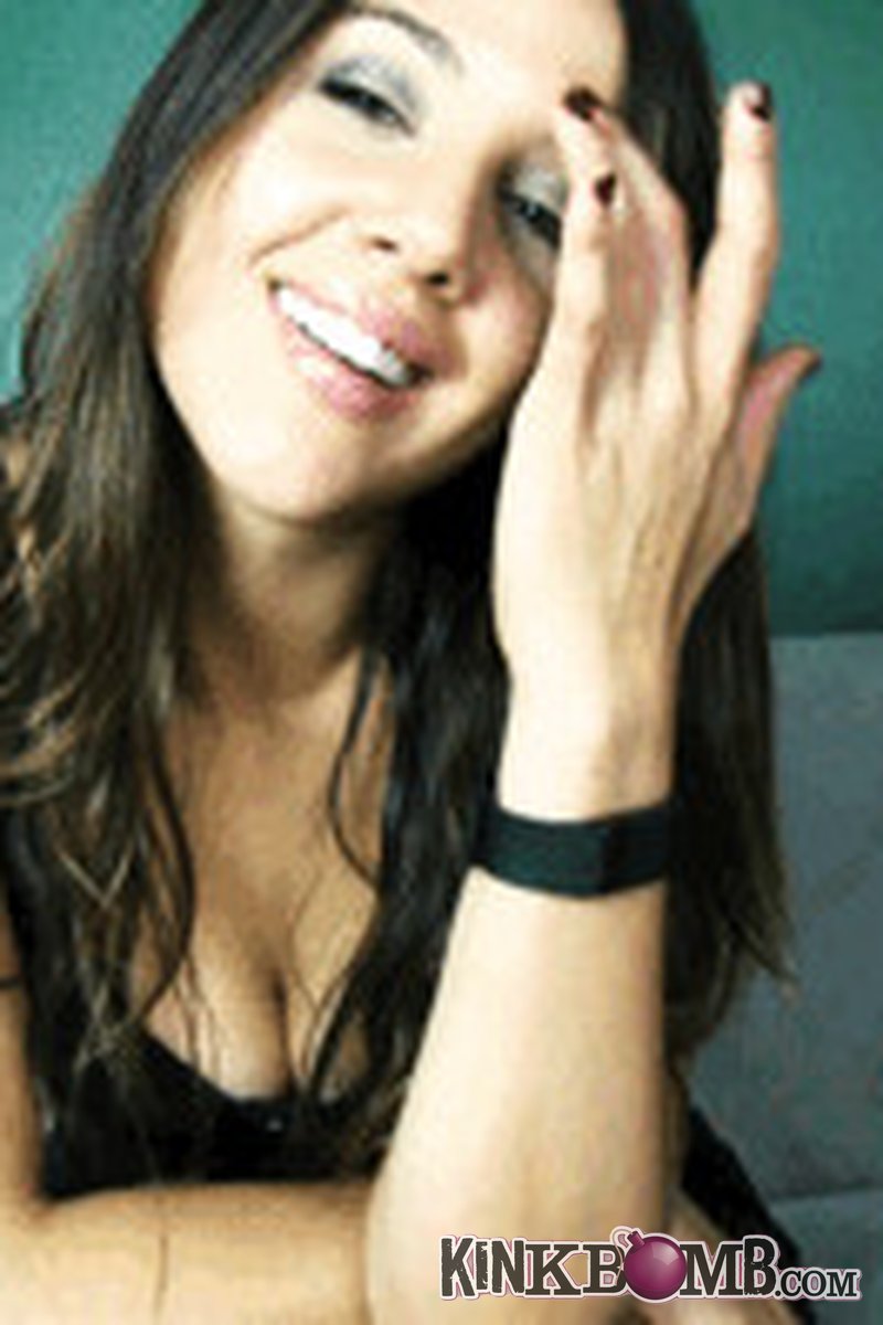 Ceara Lynch: 5 Humiliating Tasks - Screenshot 1 of 4 - Ceara Lynch