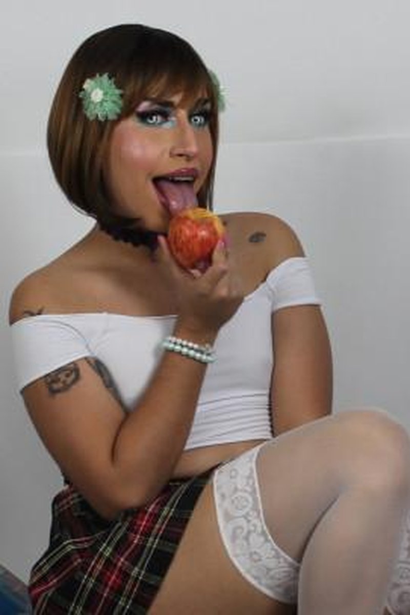 Suck Dicks - Screenshot 1 of 4 - Mouth Fetish